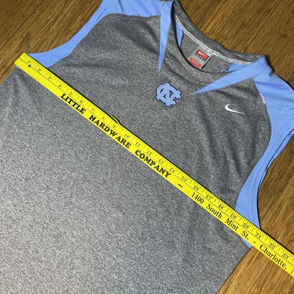 VTG Nike Team UNC North Carolina Tarheels Tank Top Mens Med Sleeveless Shirt Y2K - Picture 4 of 5